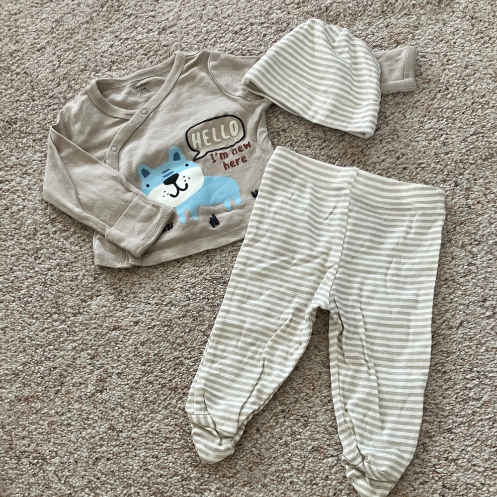 🌟 3 for $12 • Gerber • 0-3M set